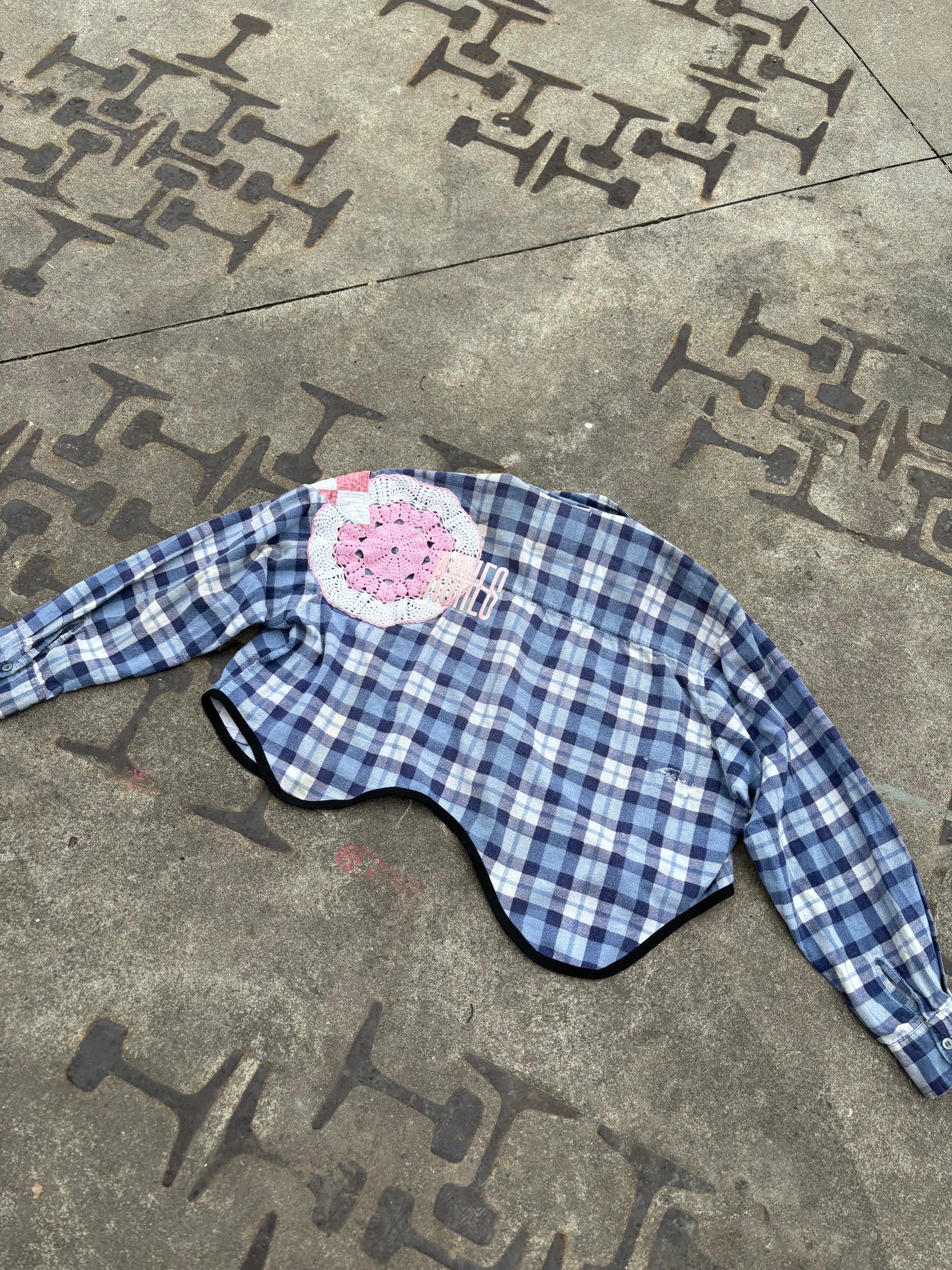 FLUID DOILY & QUILT SCRAP BUTTON UP