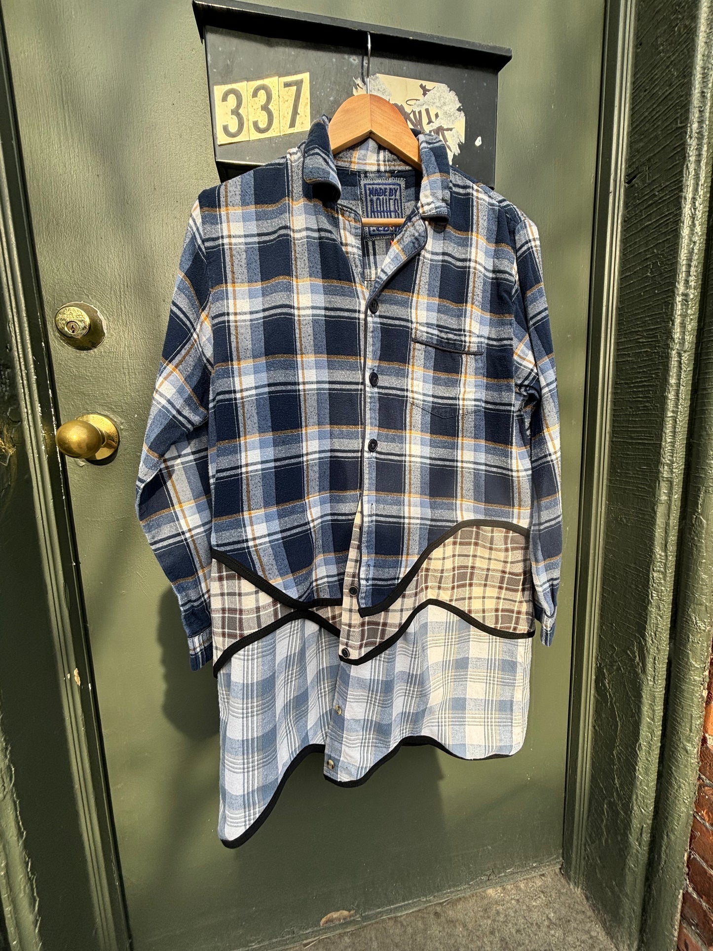 TRIPLE LAYER FLUID FLANNEL - S/M