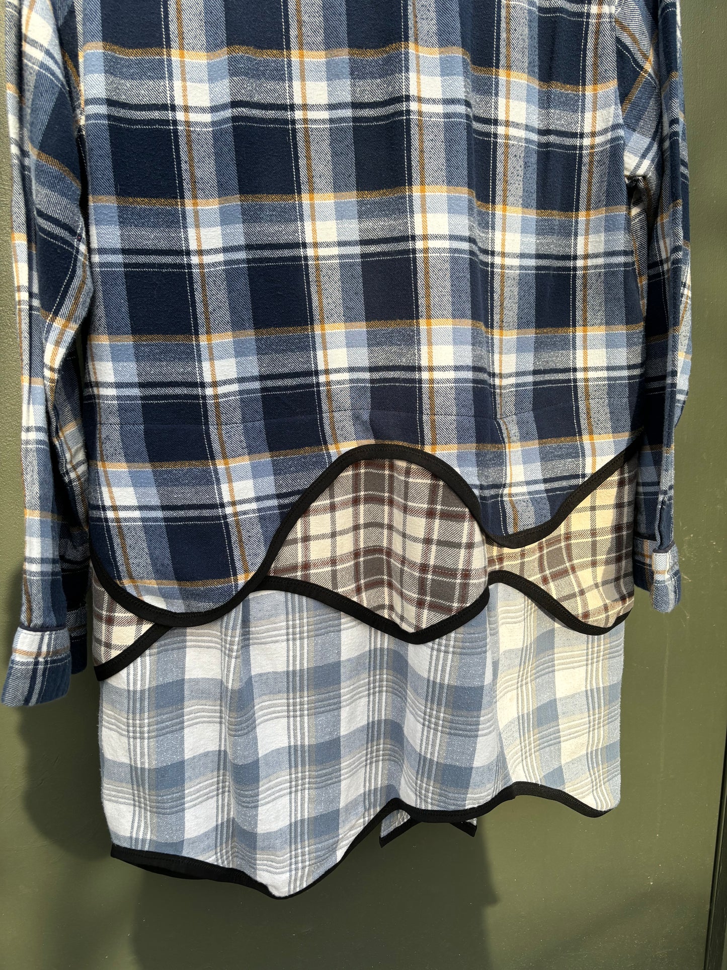 TRIPLE LAYER FLUID FLANNEL - S/M