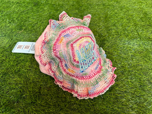 PASTEL DOILY CHAPEAU