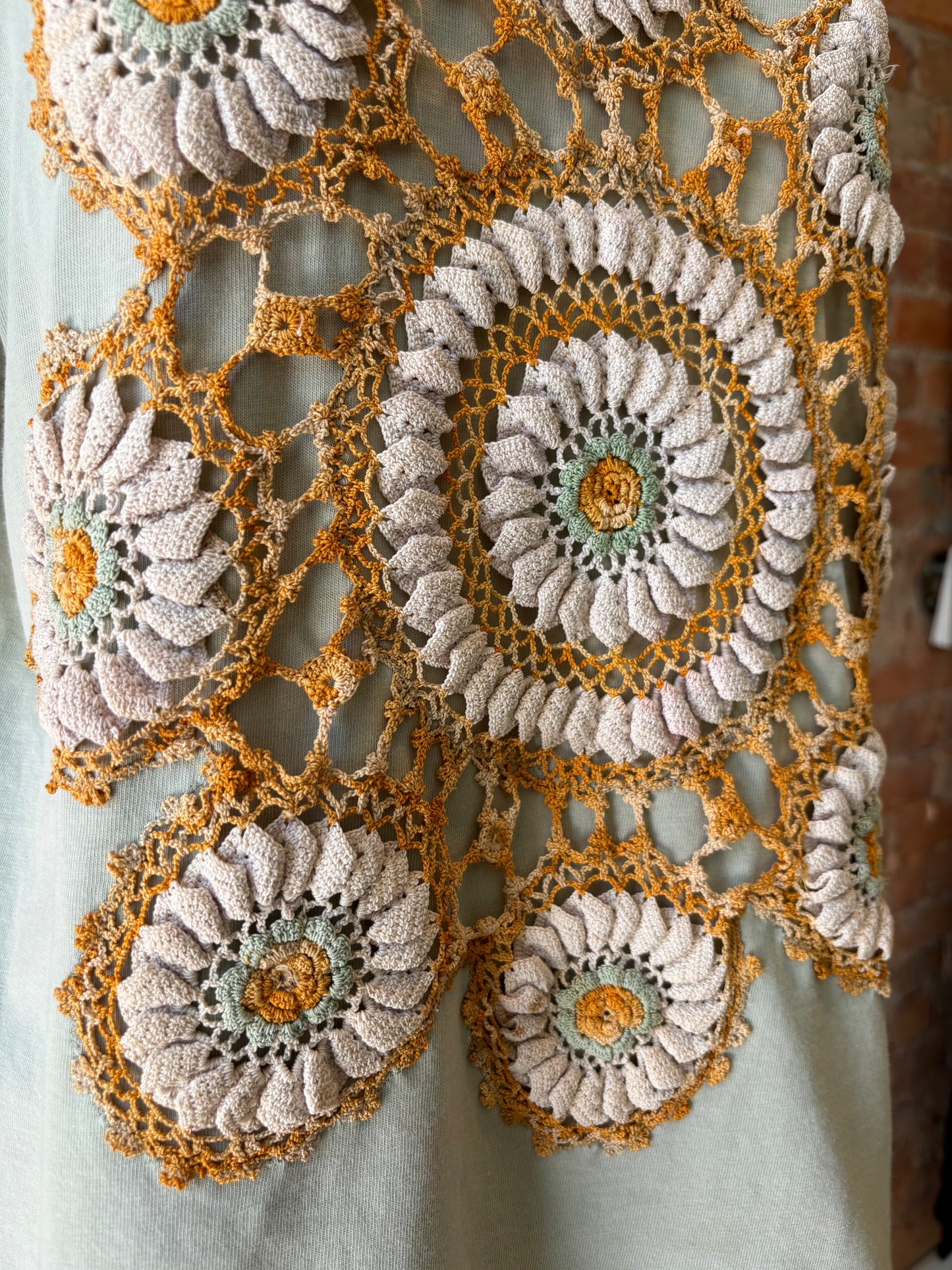 COOL VINTAGE DOILY T SHIRT - L