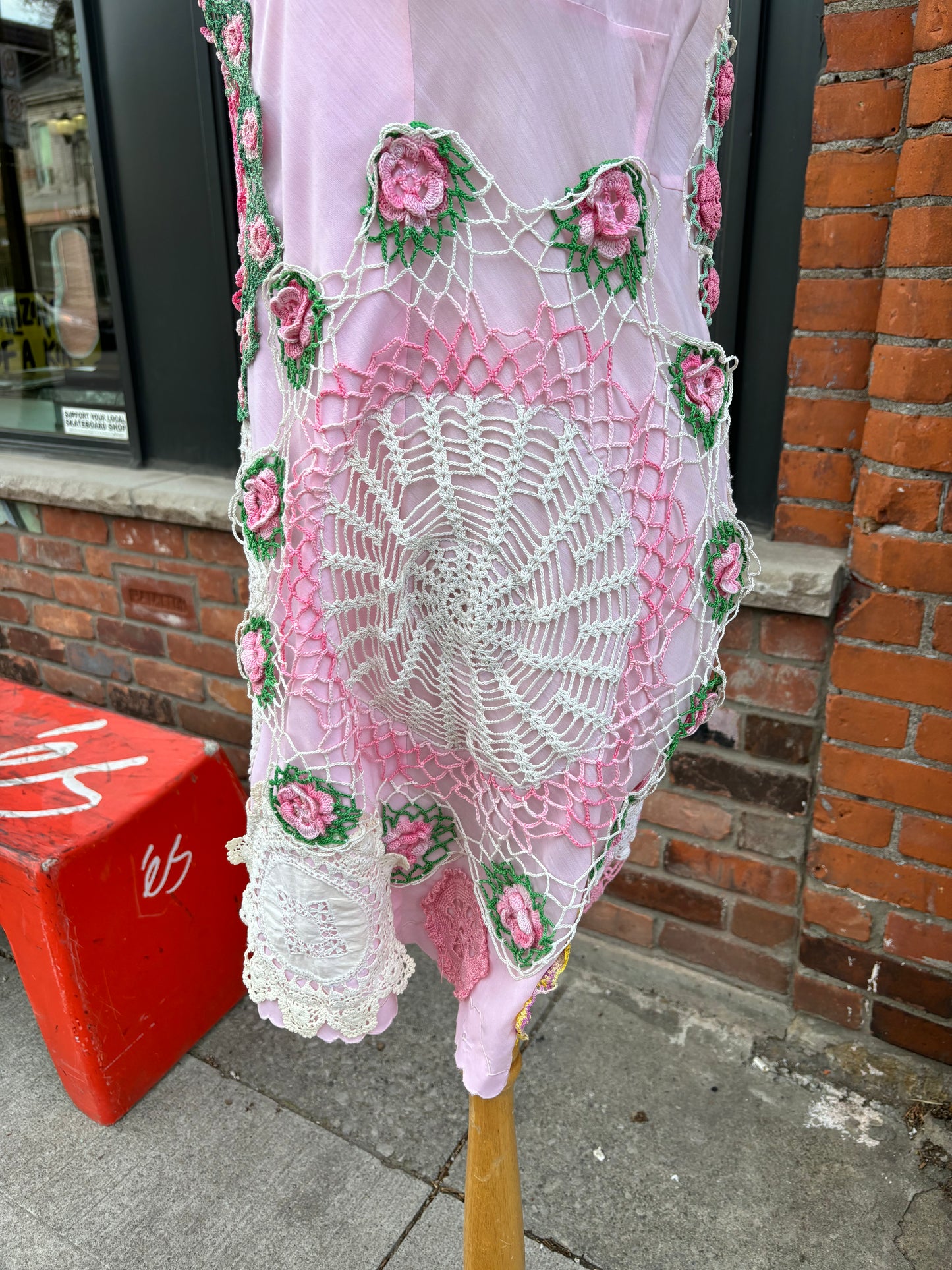 PINK DOILY SLIP DRESS - S/M