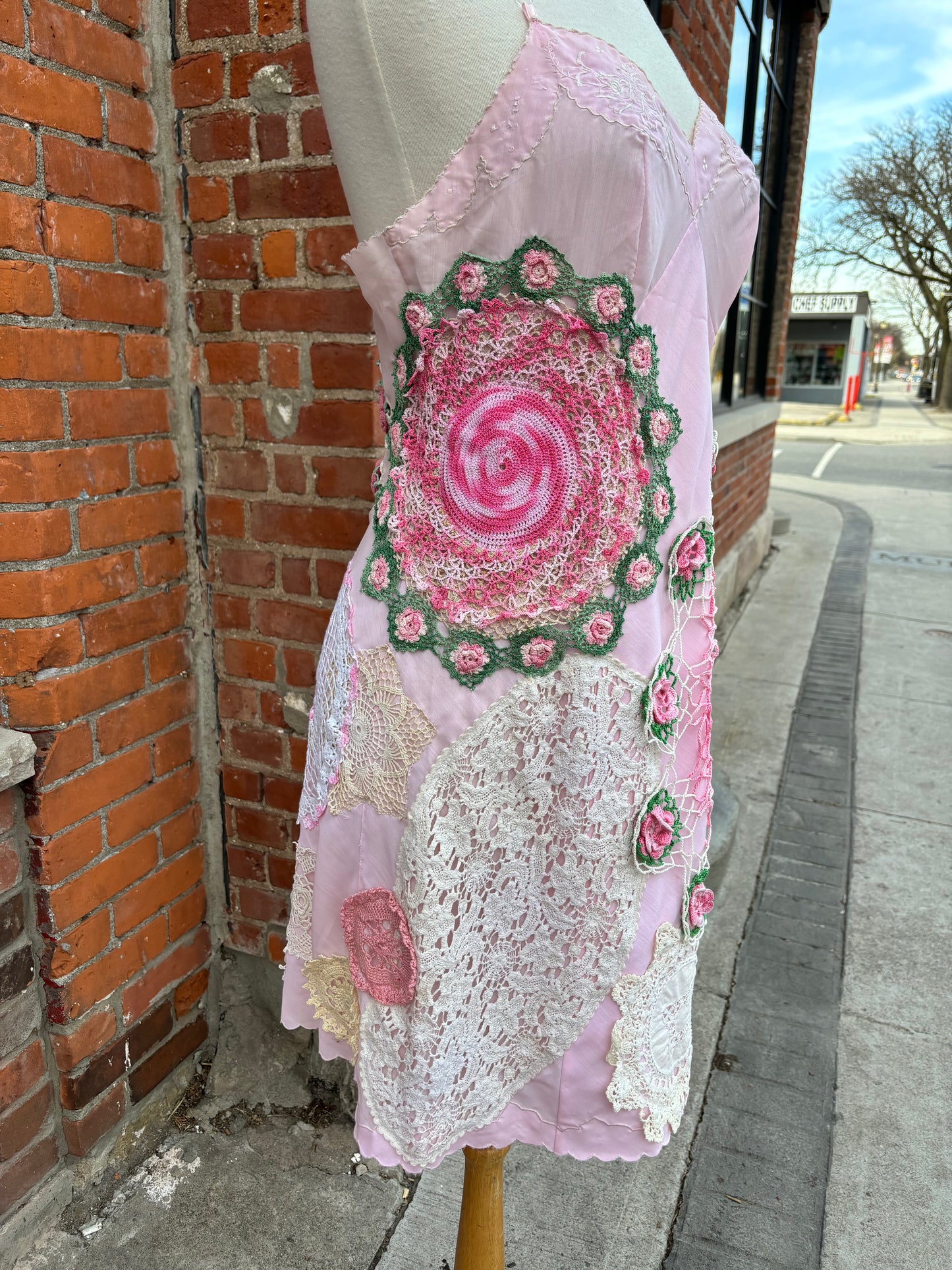 PINK DOILY SLIP DRESS - S/M