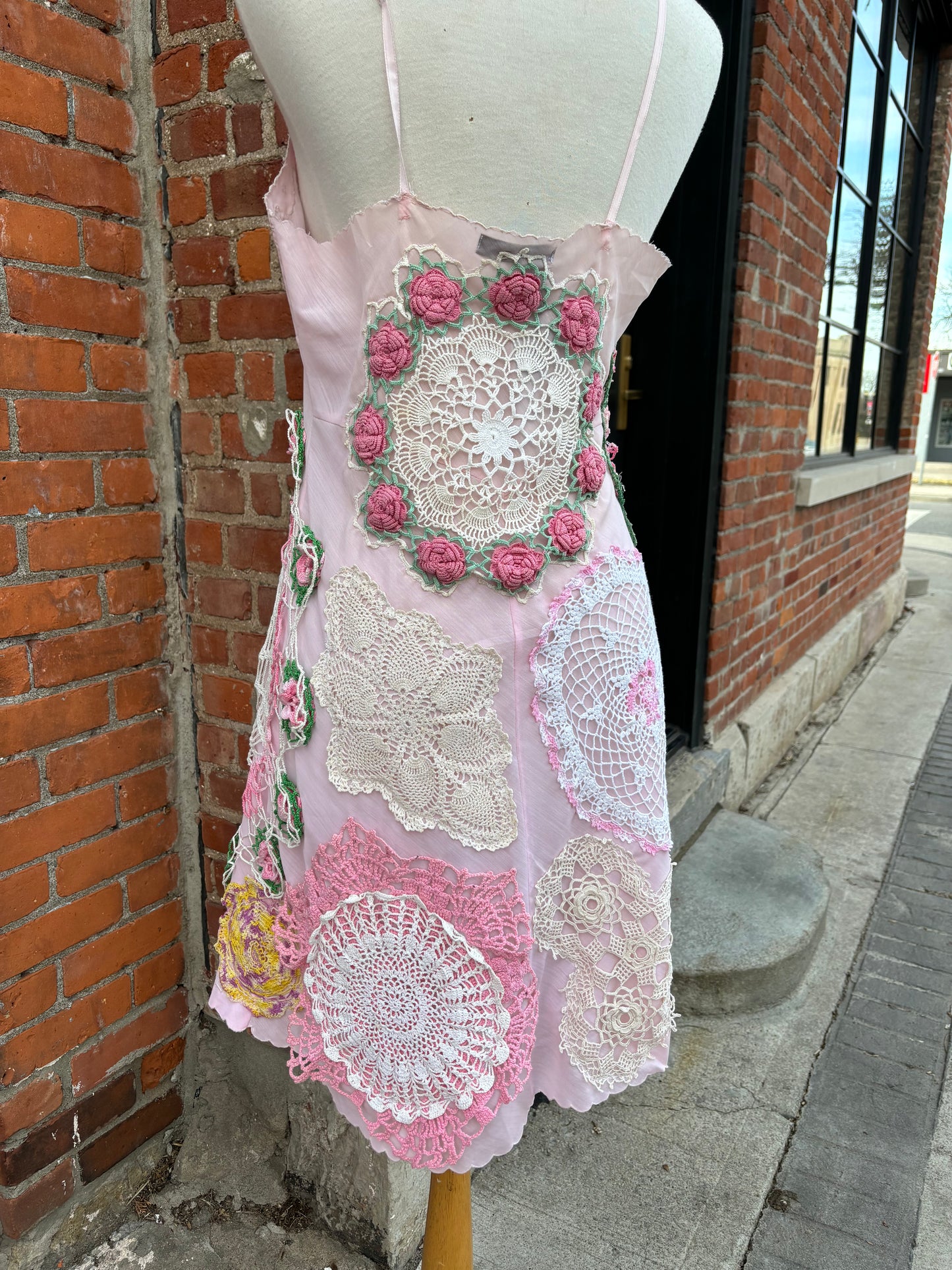 PINK DOILY SLIP DRESS - S/M