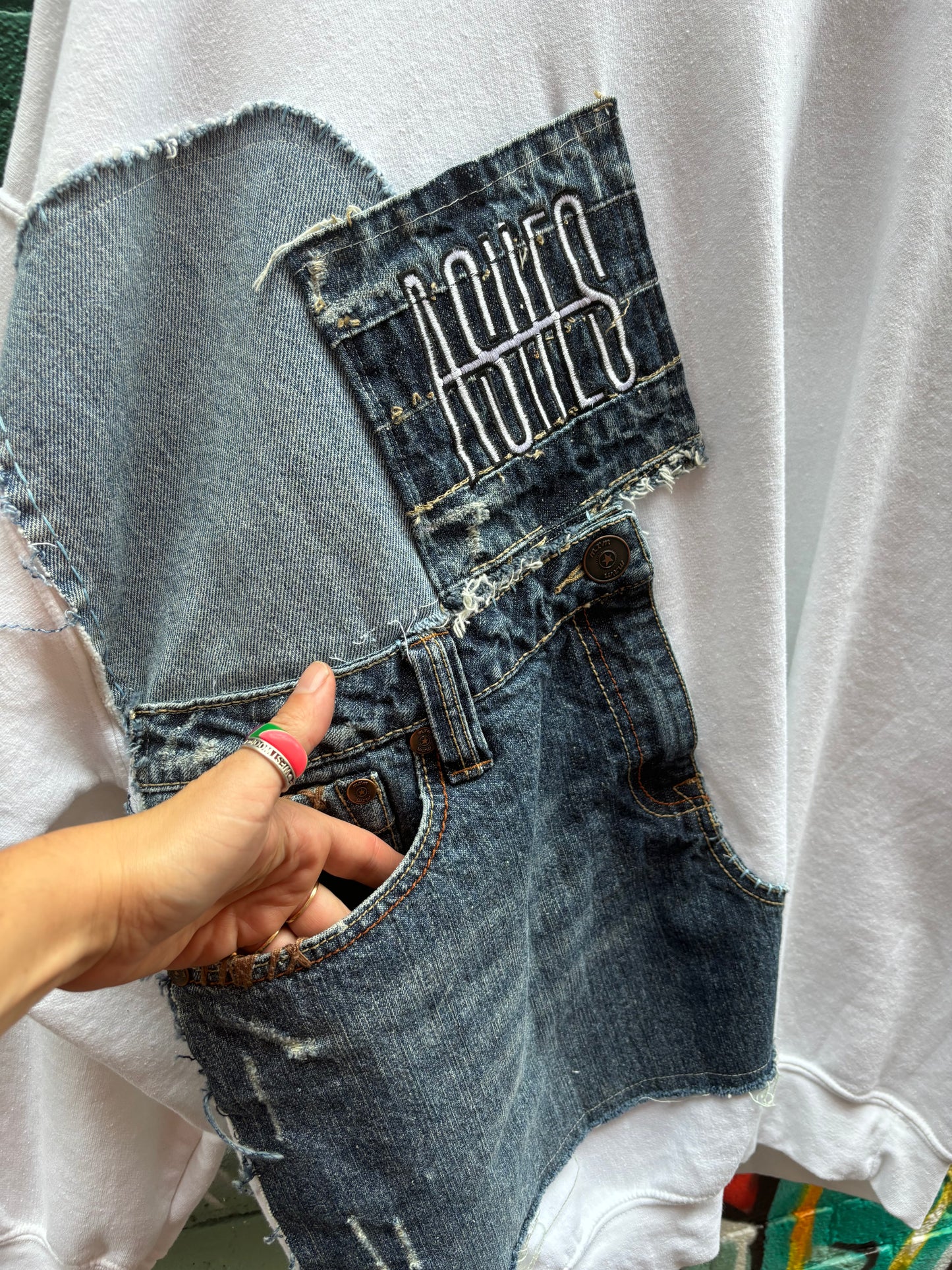 DENIM EYES CREW NECK SWEATER - 3XL