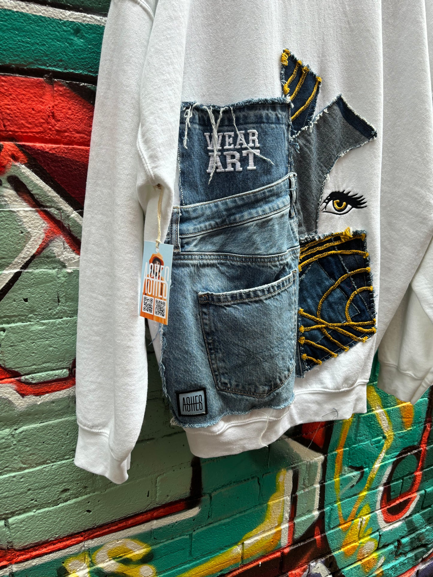 DENIM EYES CREW NECK SWEATER - 3XL