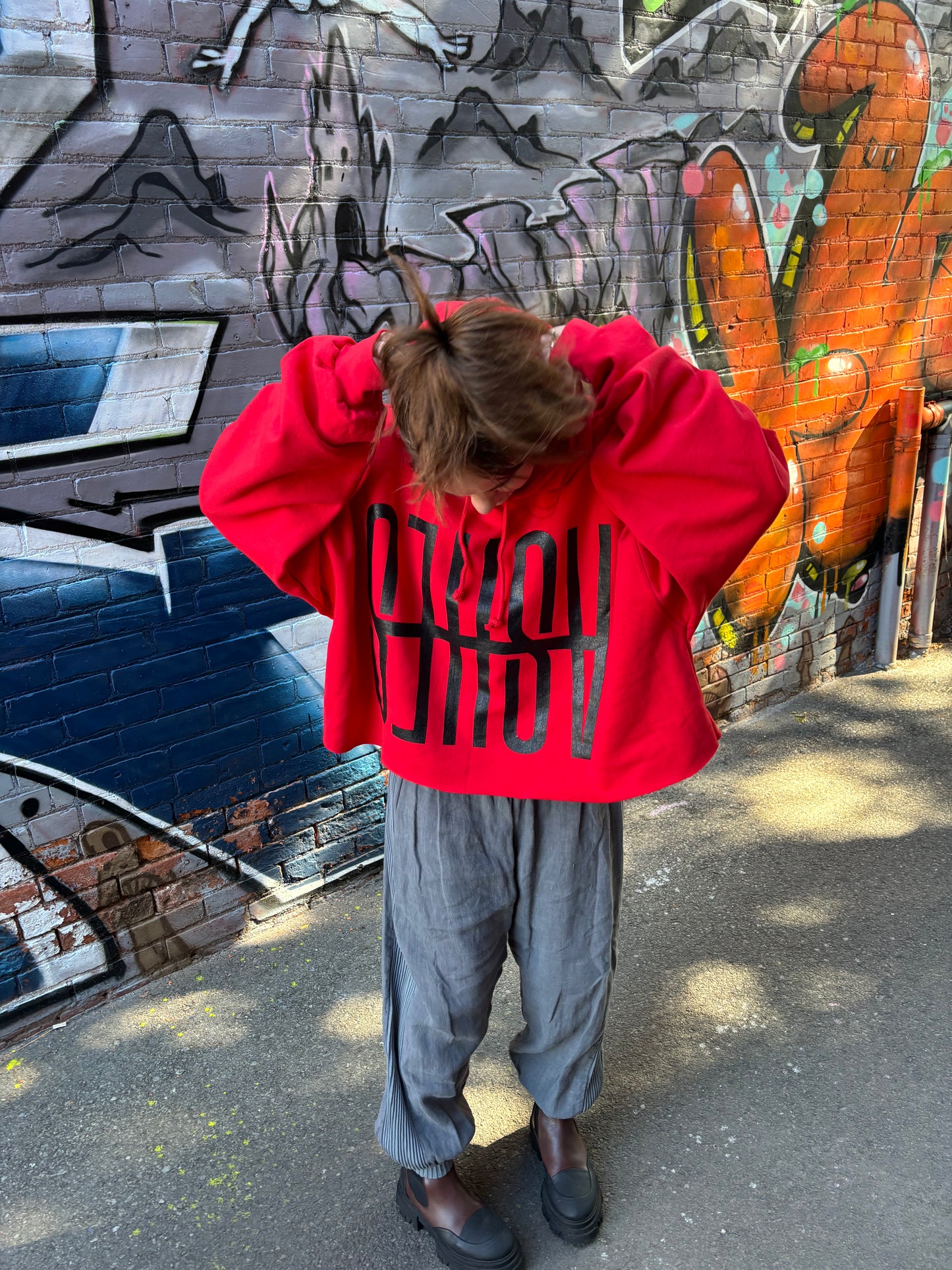 EMBOLDENED ASHES CROPPED HOODIE - RED