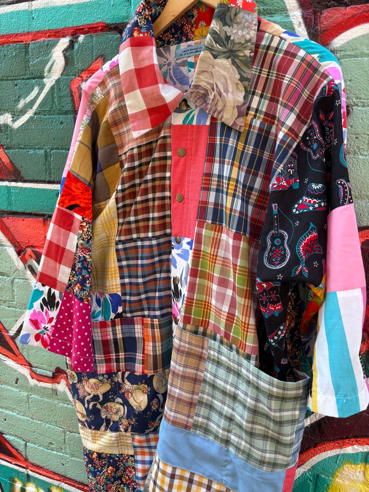 QUILT REWORK LONG COLLARED TOP