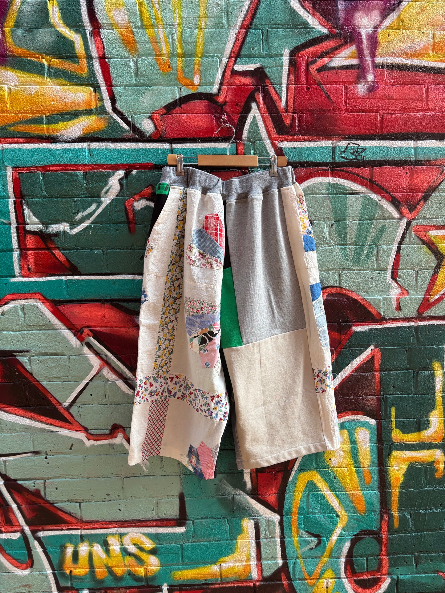 QUILT TOP & SQUARED AWAY KNIT PANTS