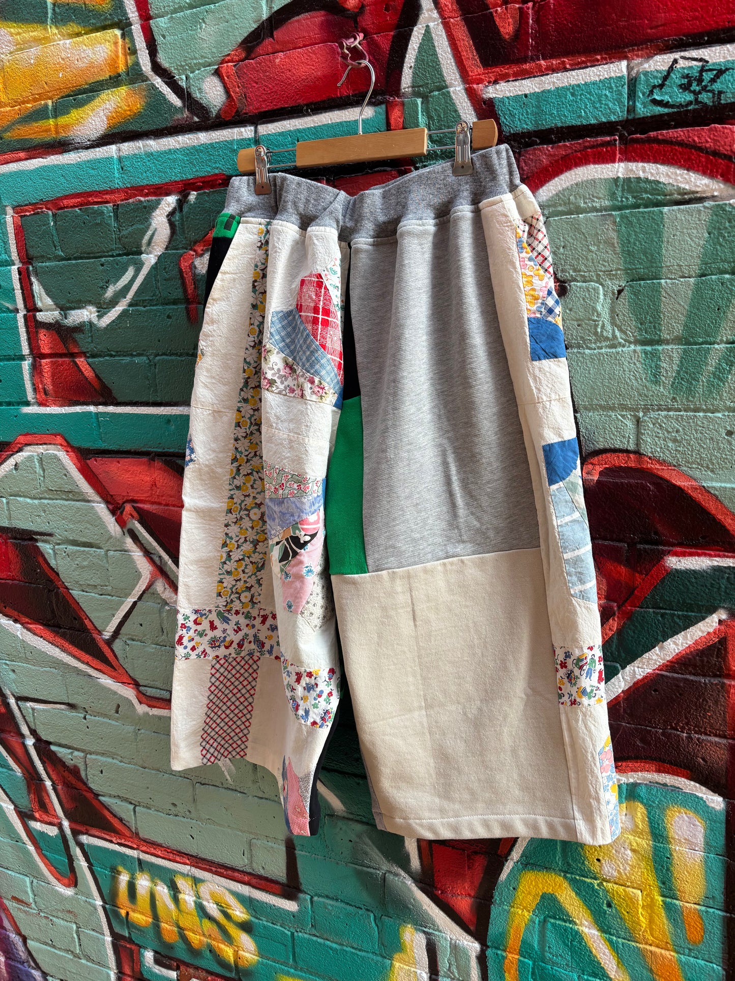 QUILT TOP & SQUARED AWAY KNIT PANTS