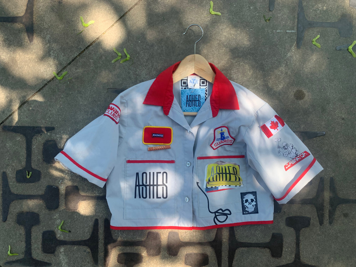 GUARDS COLLAGE CROP TOP - S/M