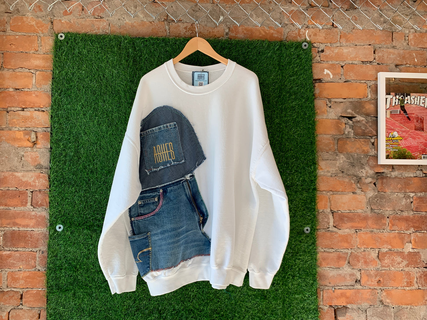 DENIM EYES CREW NECK SWEATER - 3XL