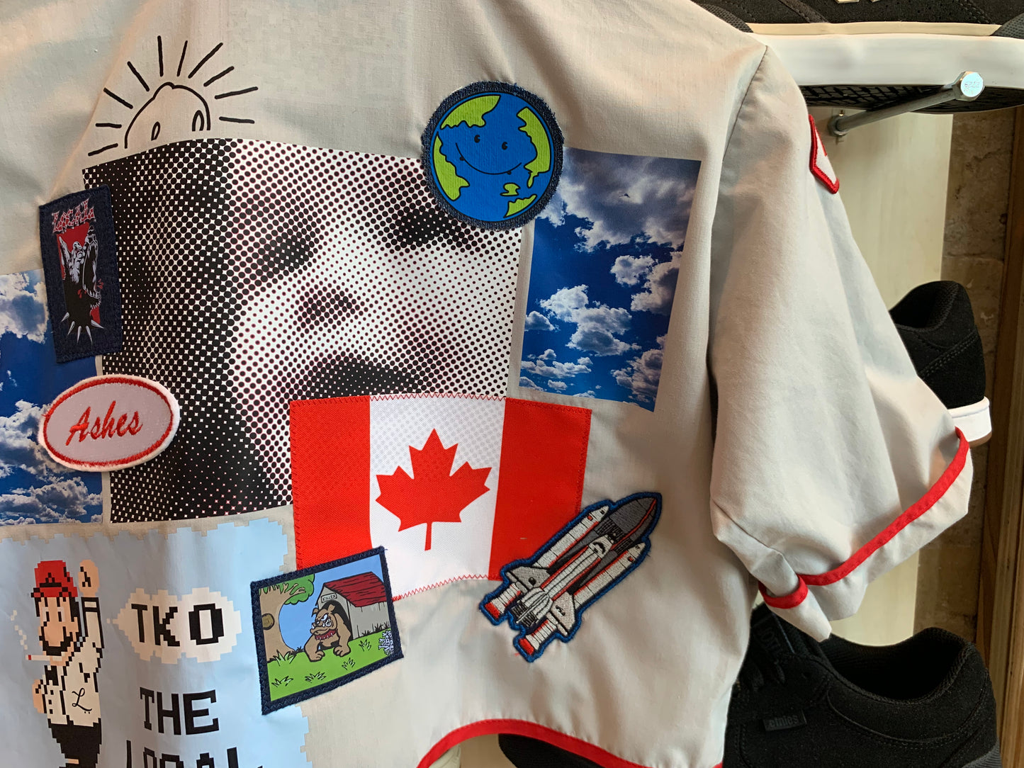 GUARDS COLLAGE CROP TOP - S/M