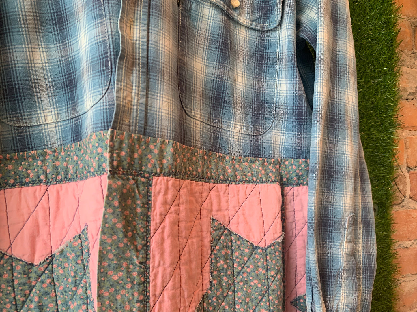 QUILT & PLAID JACKET - LARGE