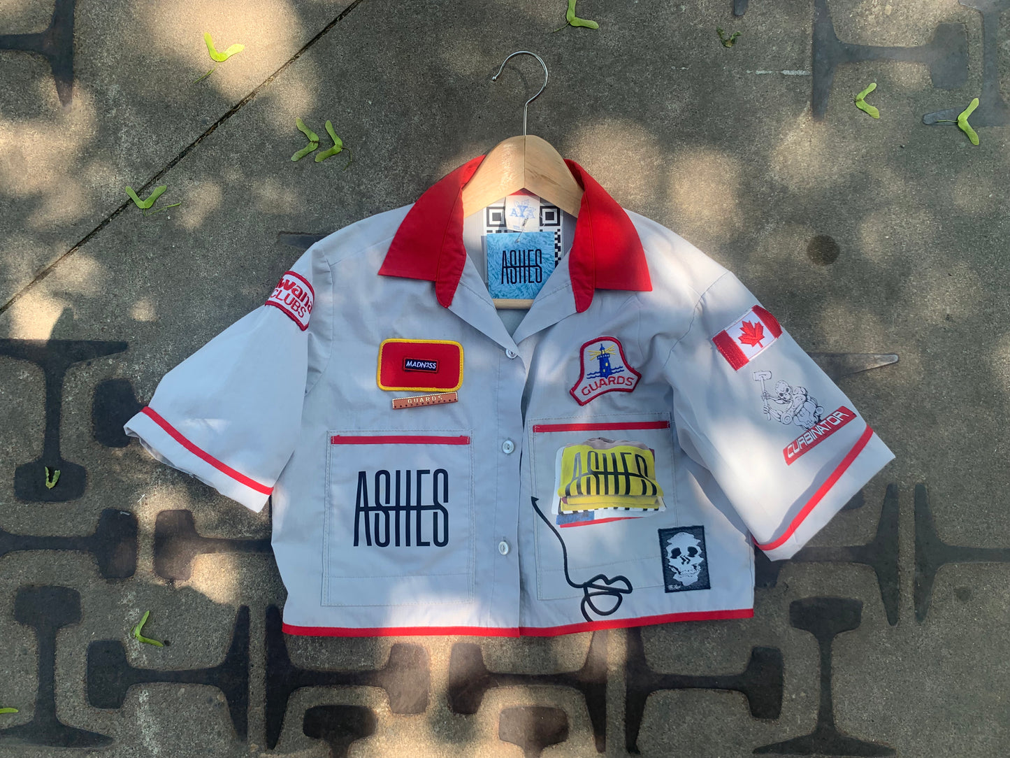 GUARDS COLLAGE CROP TOP - S/M