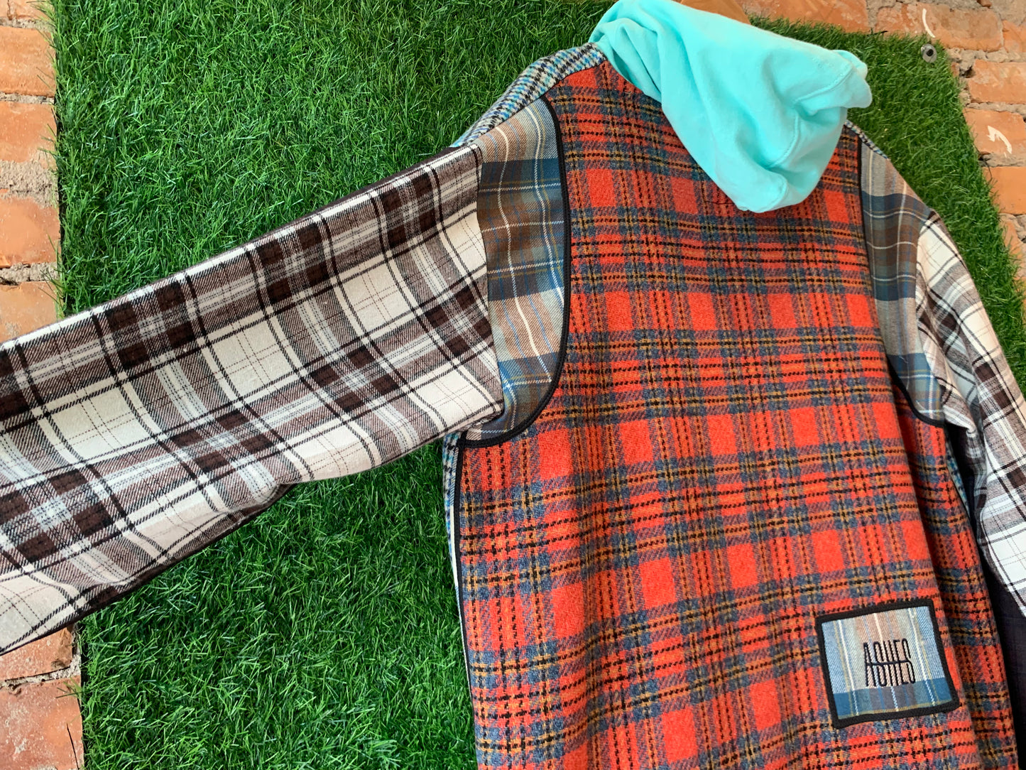 PLAID MASHUP - LIGHTWEIGHT WOOL JACKET - L/XL