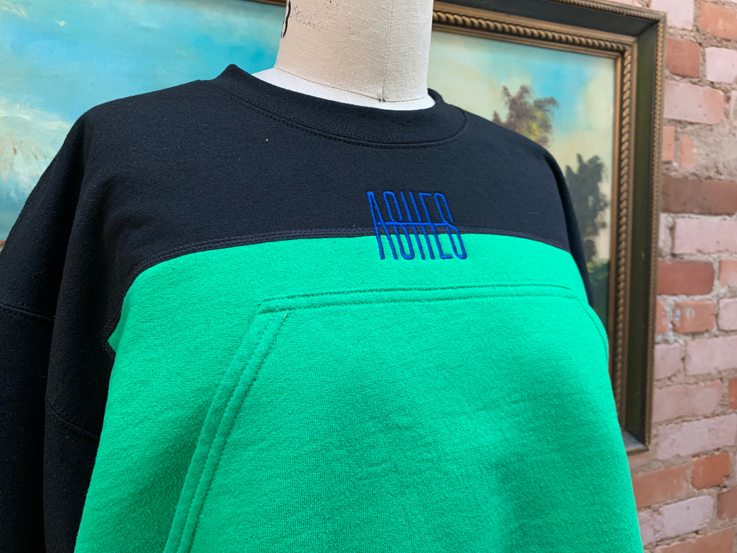 3 TO 1 CREW NECK SWEATER - Large