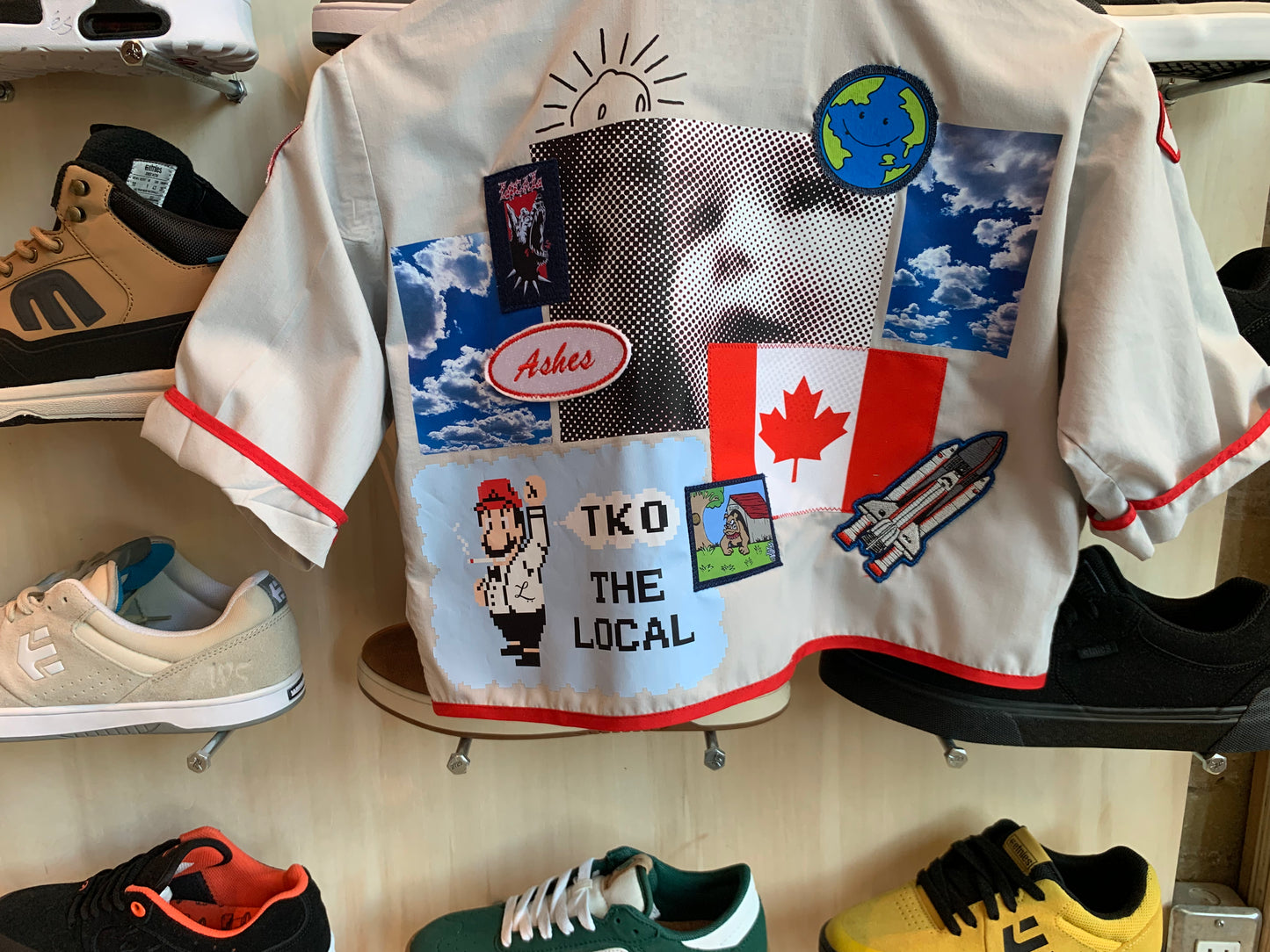 GUARDS COLLAGE CROP TOP - S/M