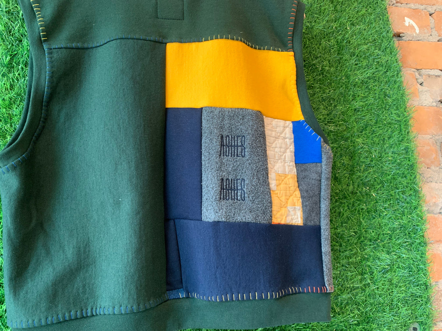 SQUARED AWAY VEST - MEDIUM - 1/1