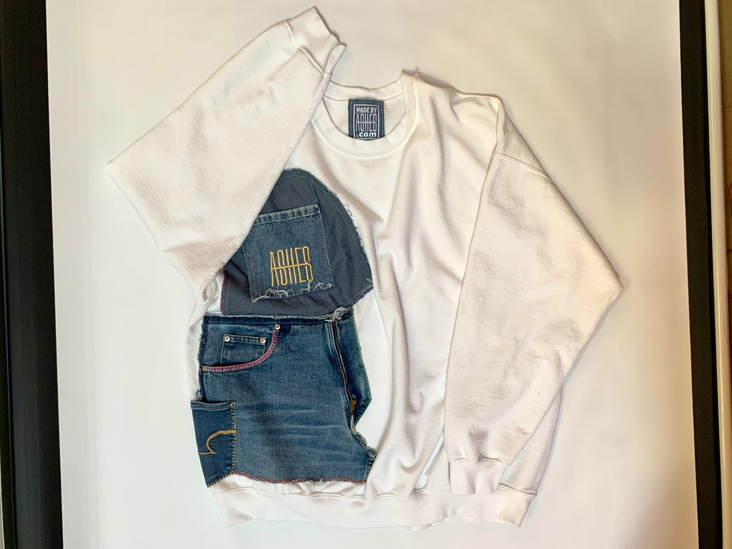 DENIM EYES CREW NECK SWEATER - 3XL