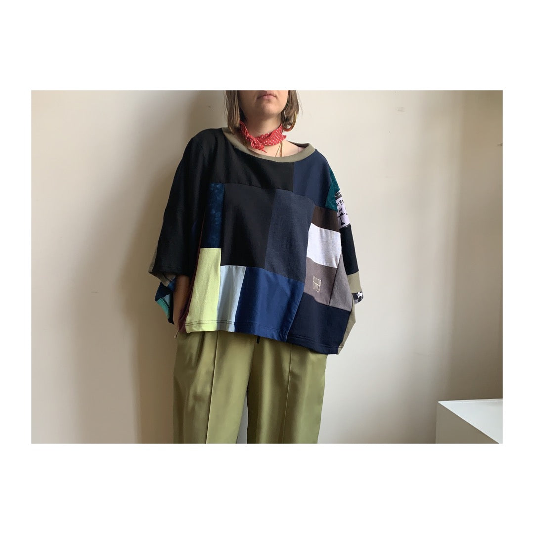 SQUARED AWAY CROPPED TOP 0821-05