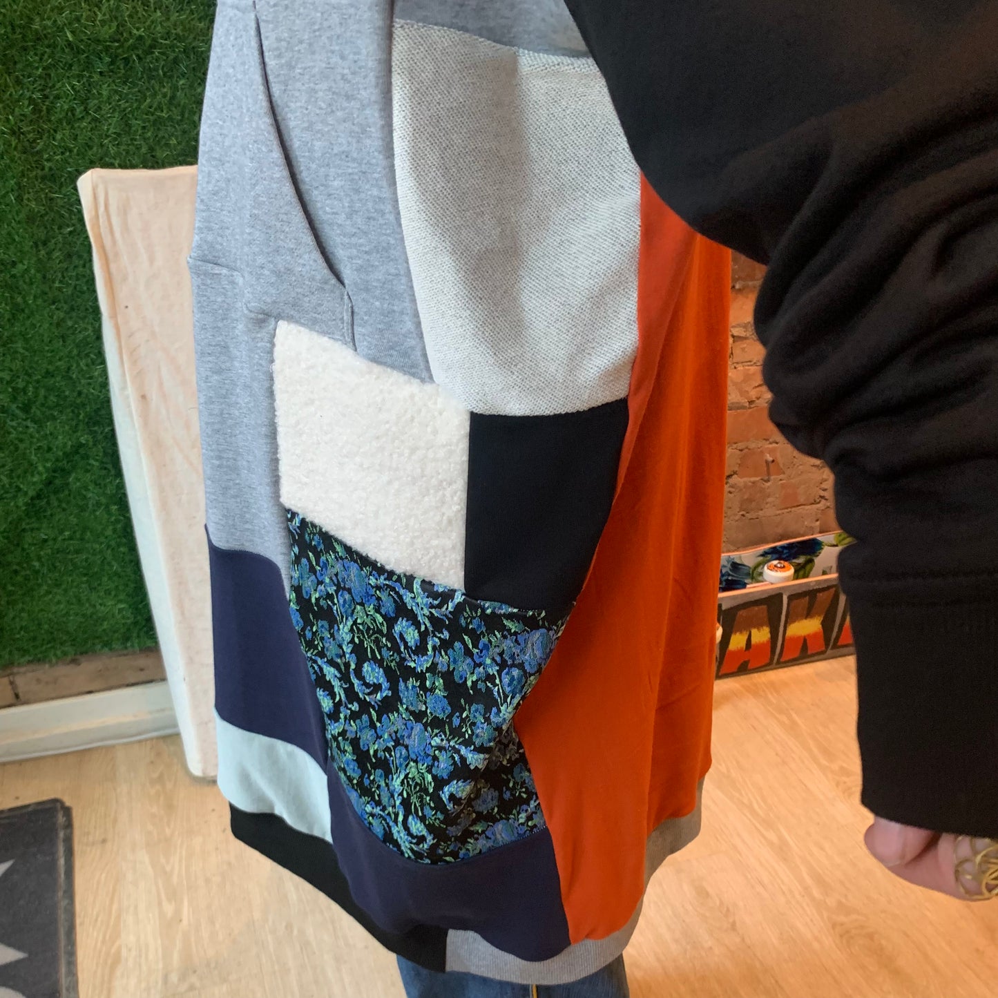 HOODIE - SQUARED AWAY