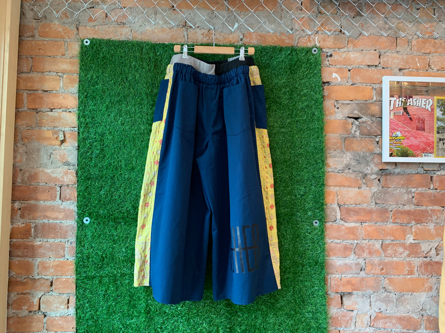 NAVY SUPER WIDE LEG PANTS