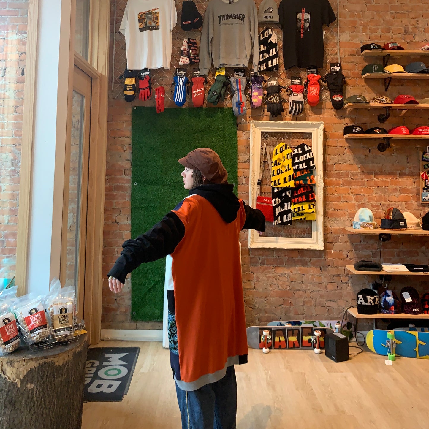 HOODIE - SQUARED AWAY