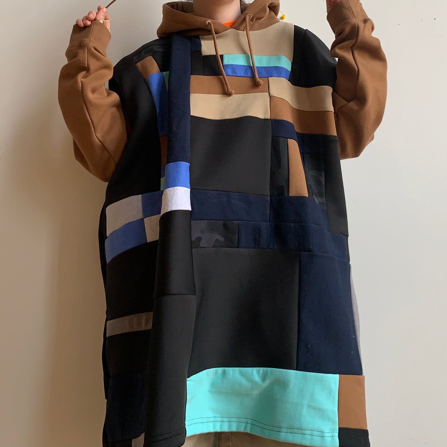 SQUARED AWAY HOODIE - MID LENGTH