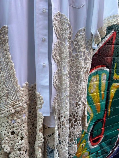 WHITE COLLARED TOP WITH VINTAGE DOILIES