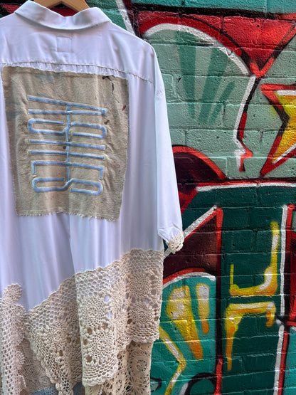 WHITE COLLARED TOP WITH VINTAGE DOILIES