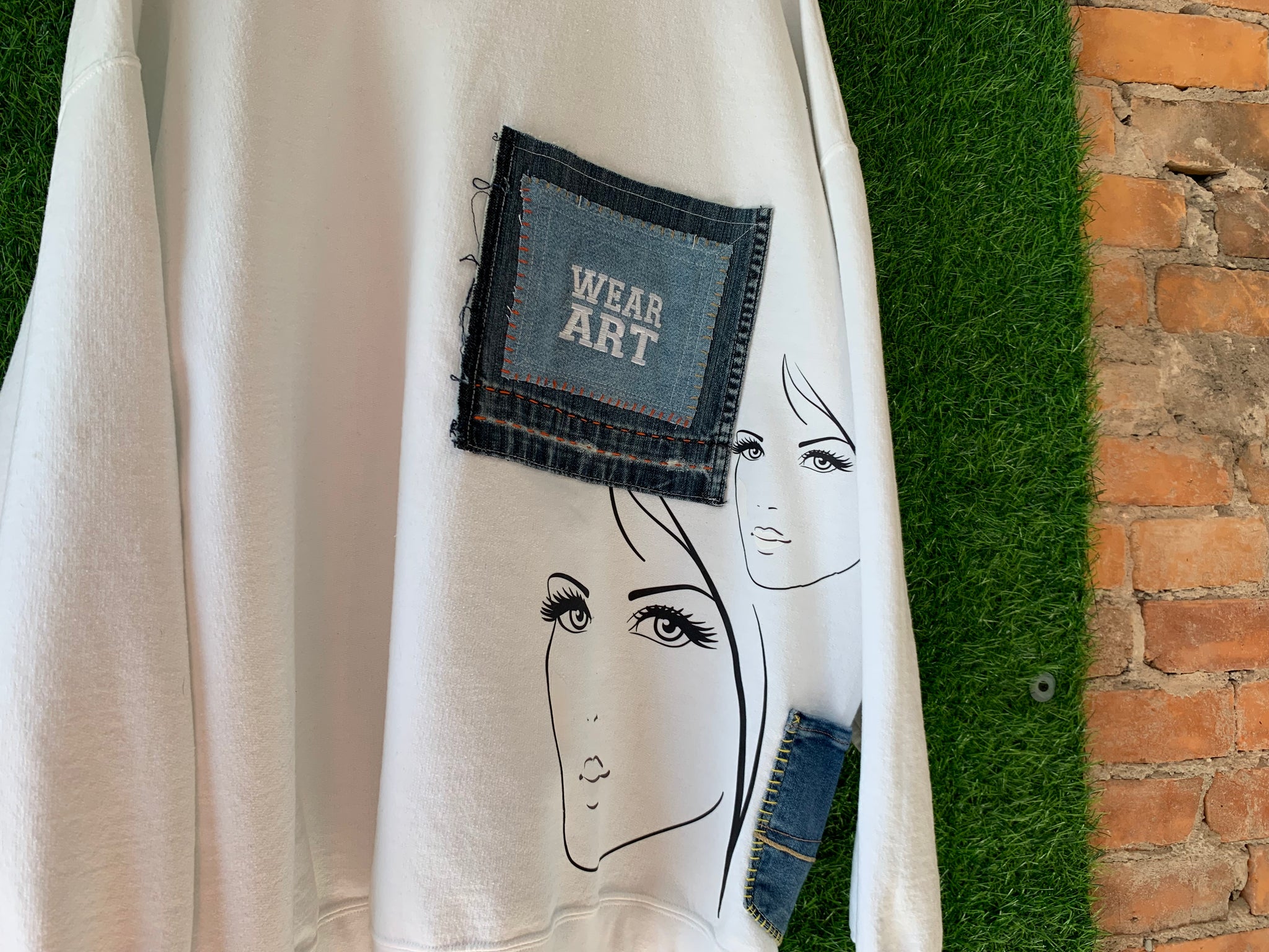 DENIM EYES CREW NECK SWEATER - 3XL