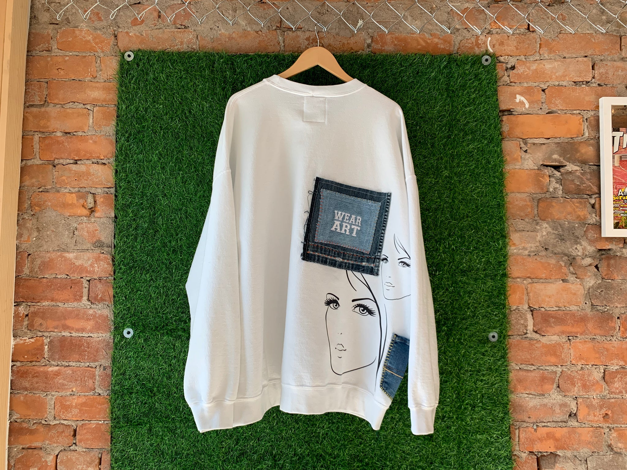 DENIM EYES CREW NECK SWEATER - 3XL
