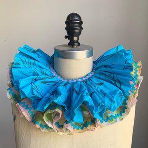 CLOWN COLLAR 001