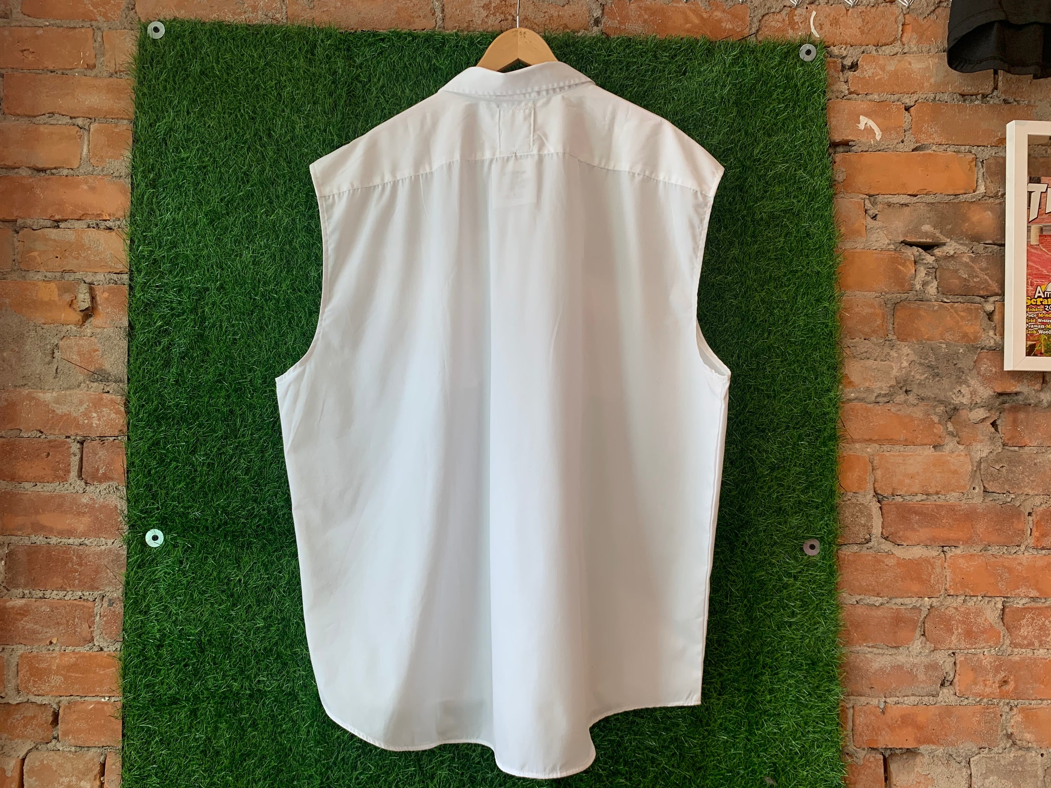 NO FLASH PHOTOGRAPHY - ONE OF A KIND - FITS UP TO 3XL