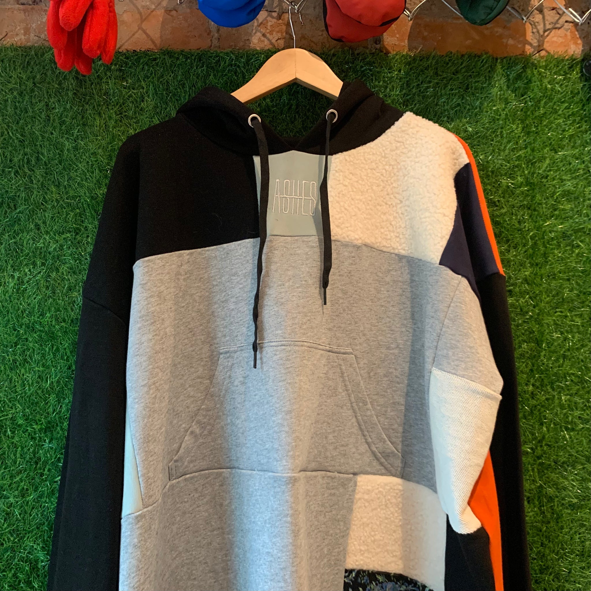 HOODIE - SQUARED AWAY
